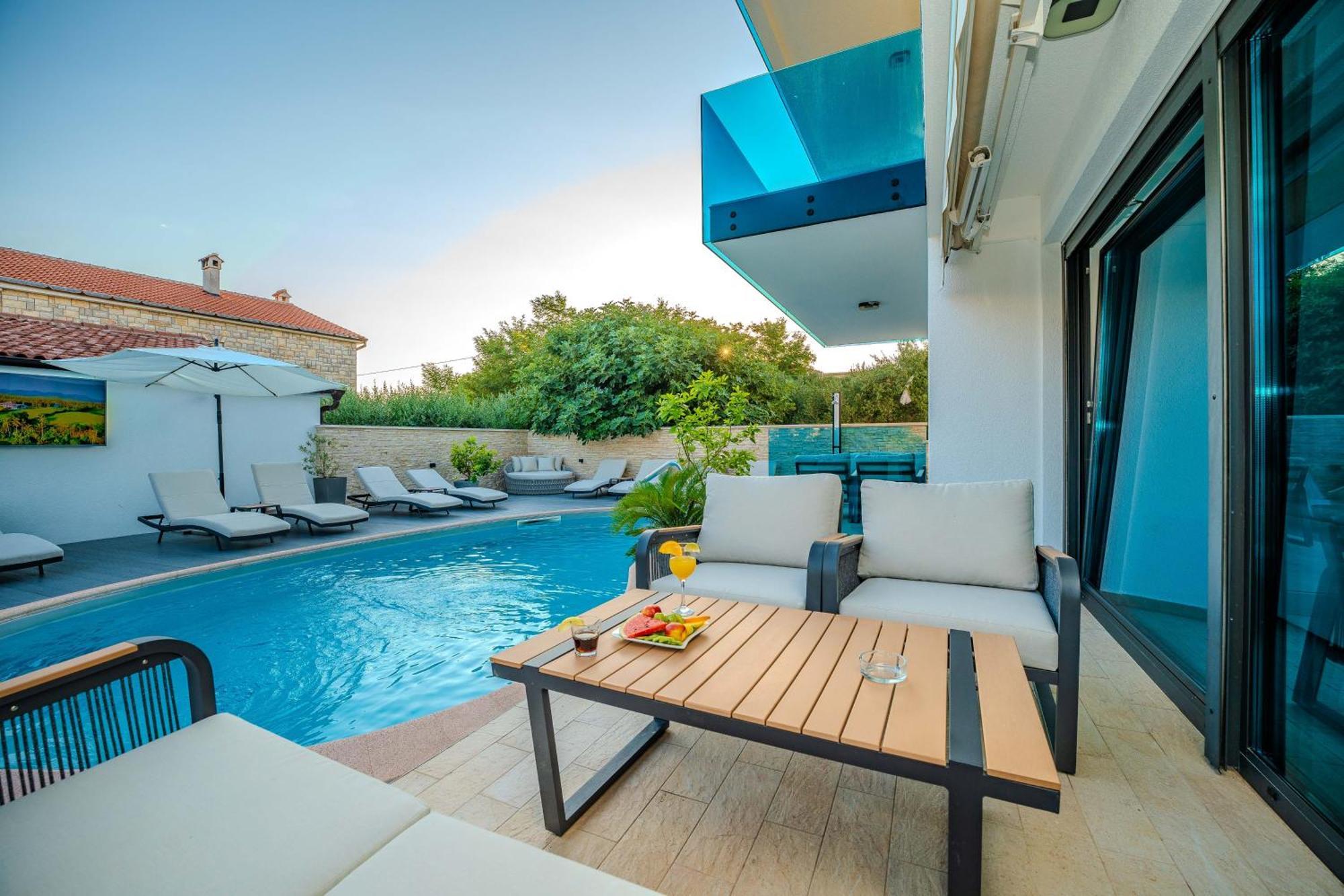 Luxury Apartments Vilamaloca Vir Ngoại thất bức ảnh