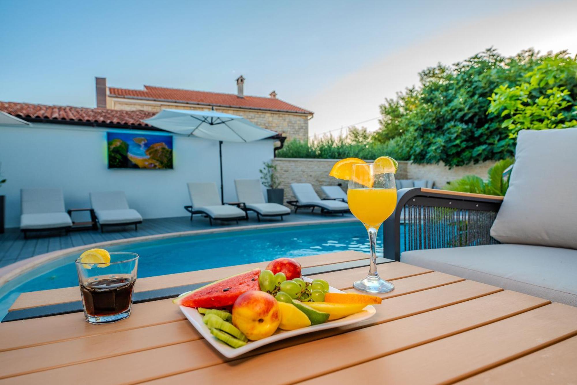Luxury Apartments Vilamaloca Vir Ngoại thất bức ảnh