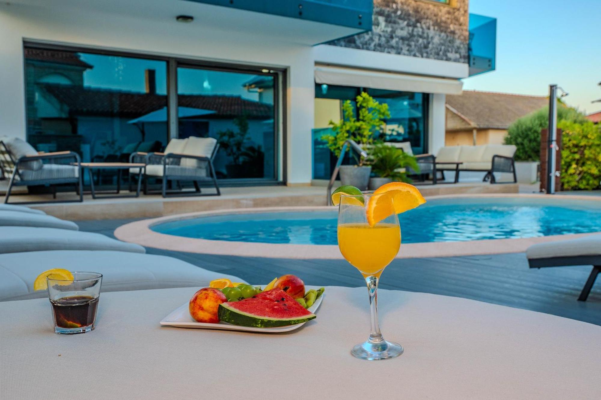 Luxury Apartments Vilamaloca Vir Ngoại thất bức ảnh