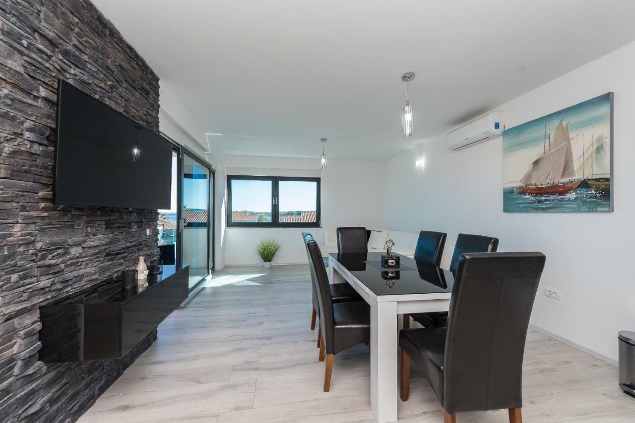 Luxury Apartments Vilamaloca Vir Ngoại thất bức ảnh